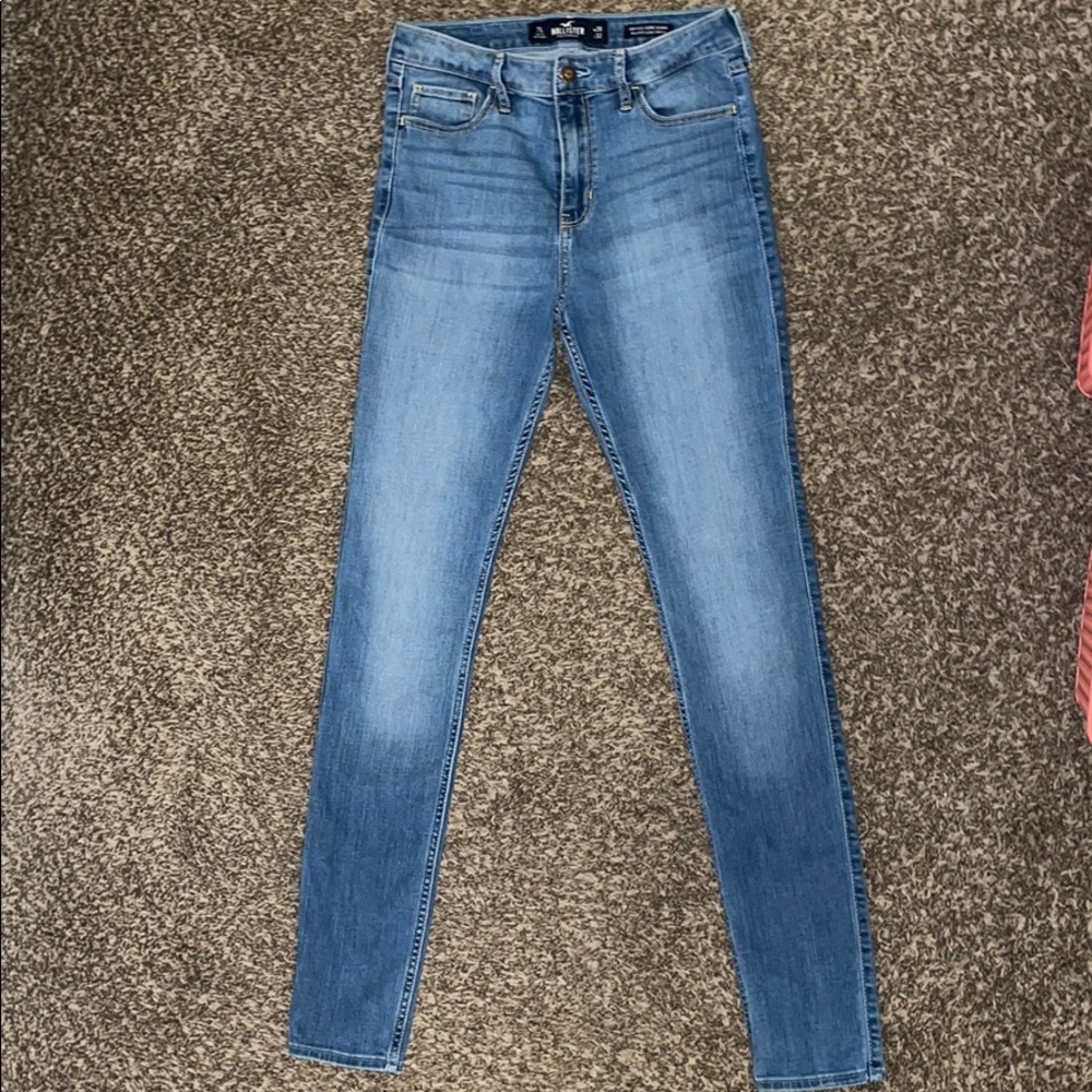 Hollister High Rise Jeans